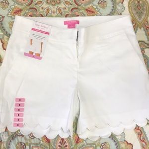 Isaac Mizrahi white shorts
